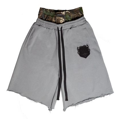 COAT OF ARMS DOUBLE WAISTED SHORTS - LIGHT GRAY